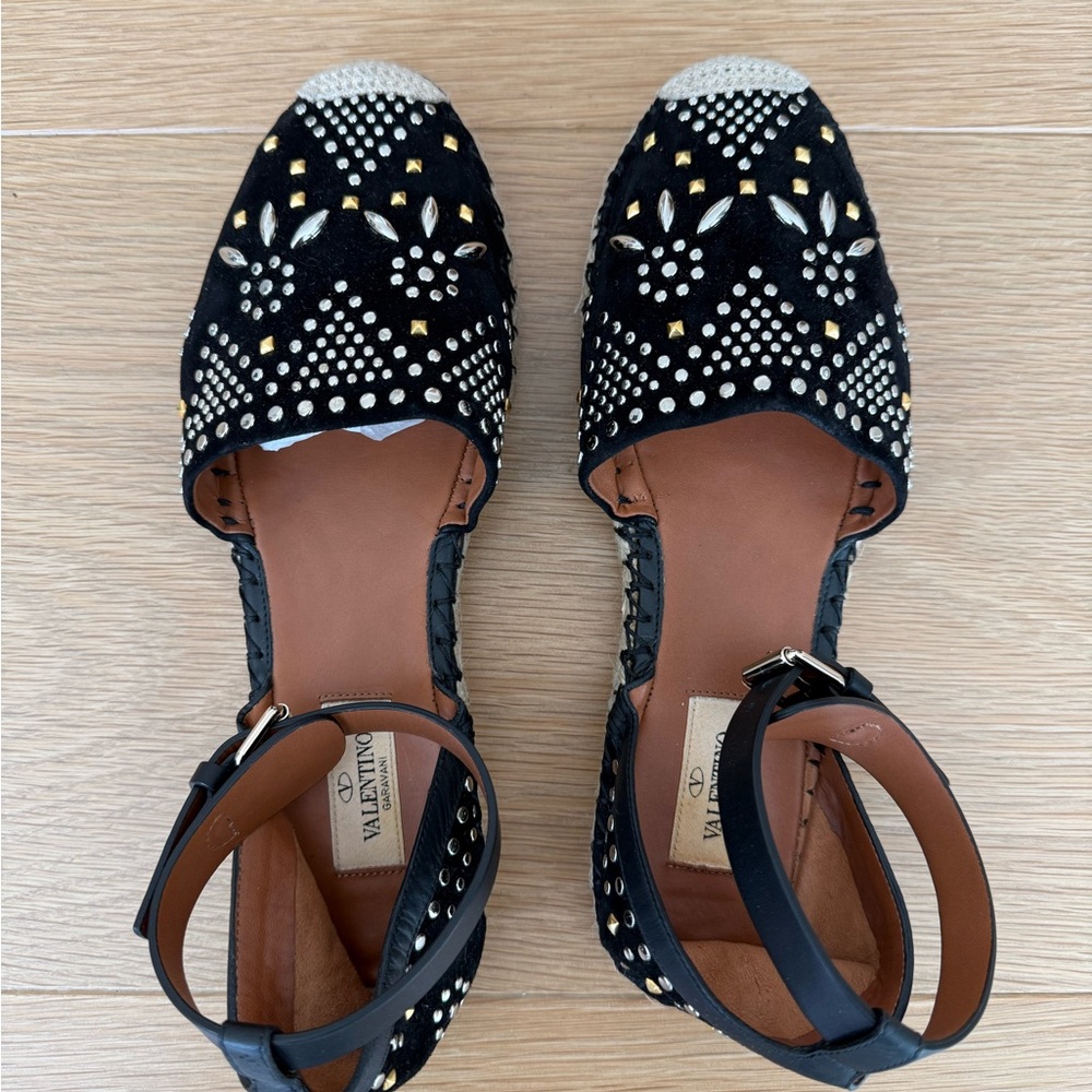 Black and White Geometric Espadrilles with Ankle Strap